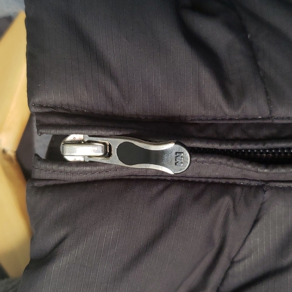 Helly Hansen Puffer Jacket - Picture 5 of 11